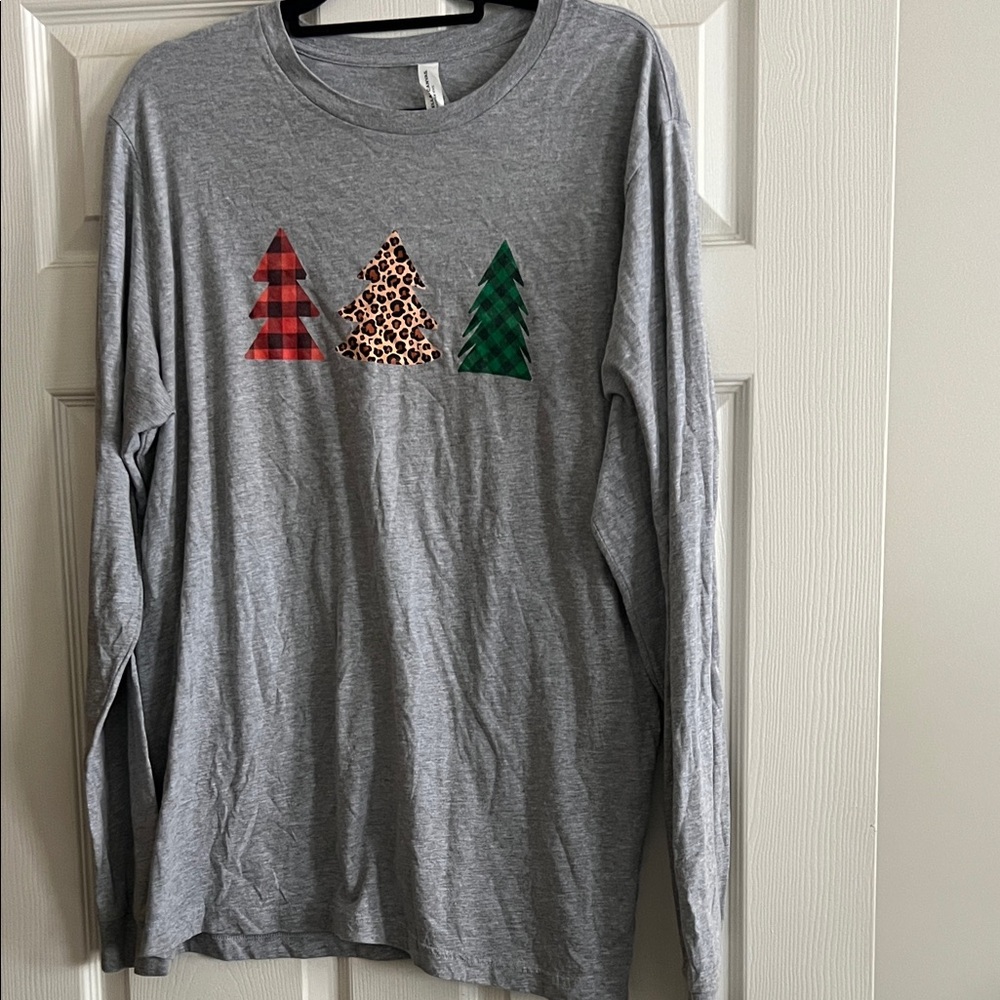 Bella Canvas Gray Women’s Long Sleeve Shirt with Tree Pattern Size XL Chic Soul